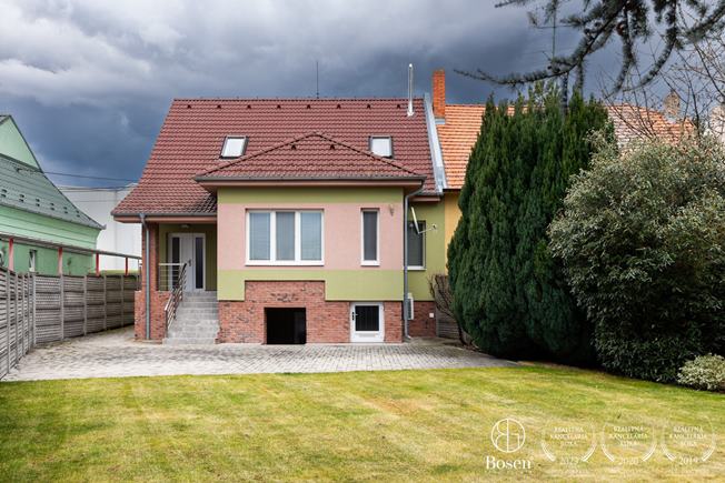 RD s bazénom na golfovom ihrisku Red Oak Nitra